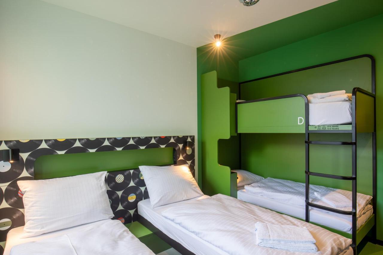 Meininger Hotel Dresden Zentrum Extérieur photo