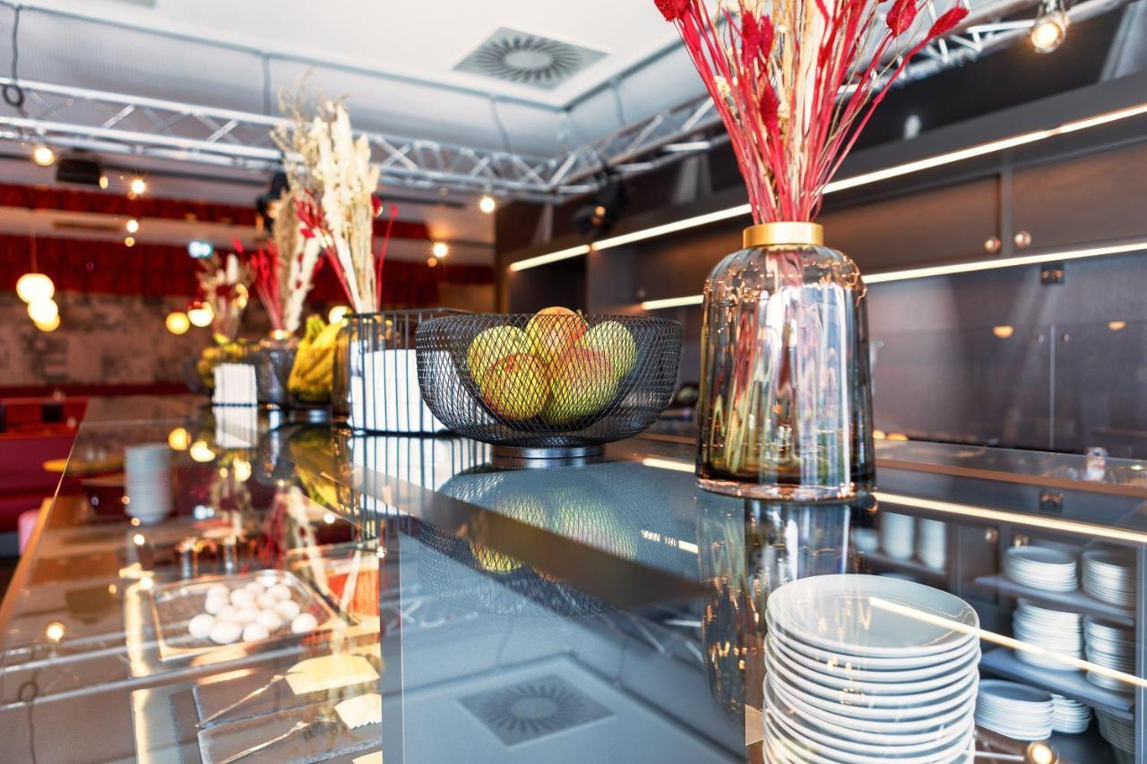 Meininger Hotel Dresden Zentrum Extérieur photo